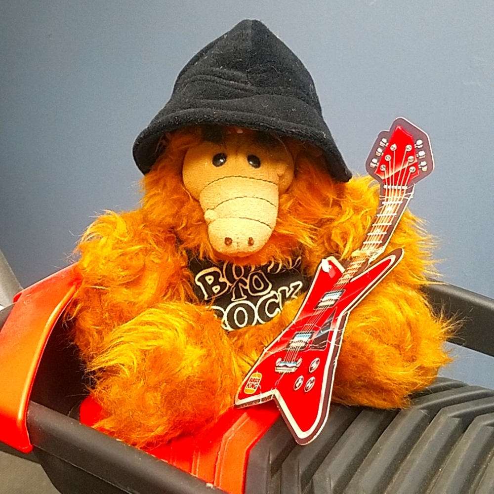Collectible "Born To Rock" Alf Plush Vintage 80's